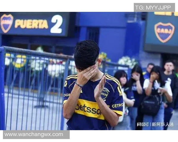 60岁足球明星突然离世引发全球球迷深切哀悼与追忆